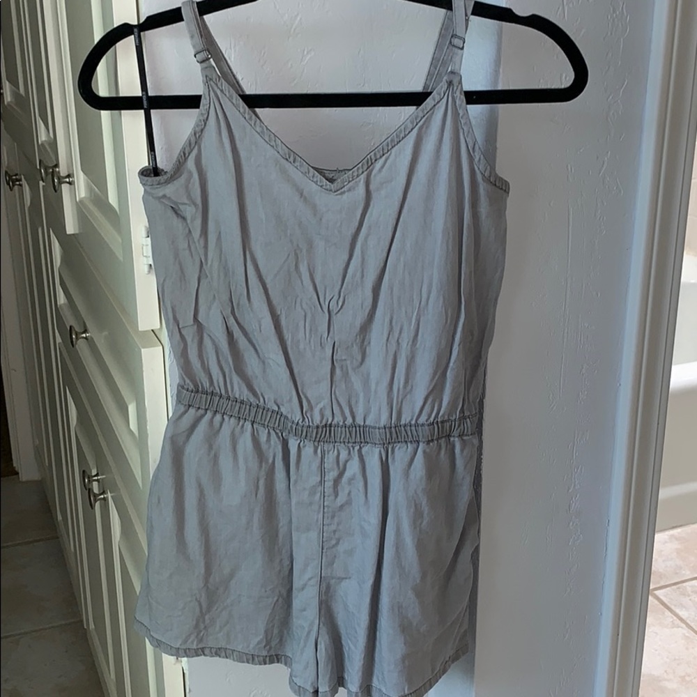 Woman’s/Girls Romper - Picture 1 of 8